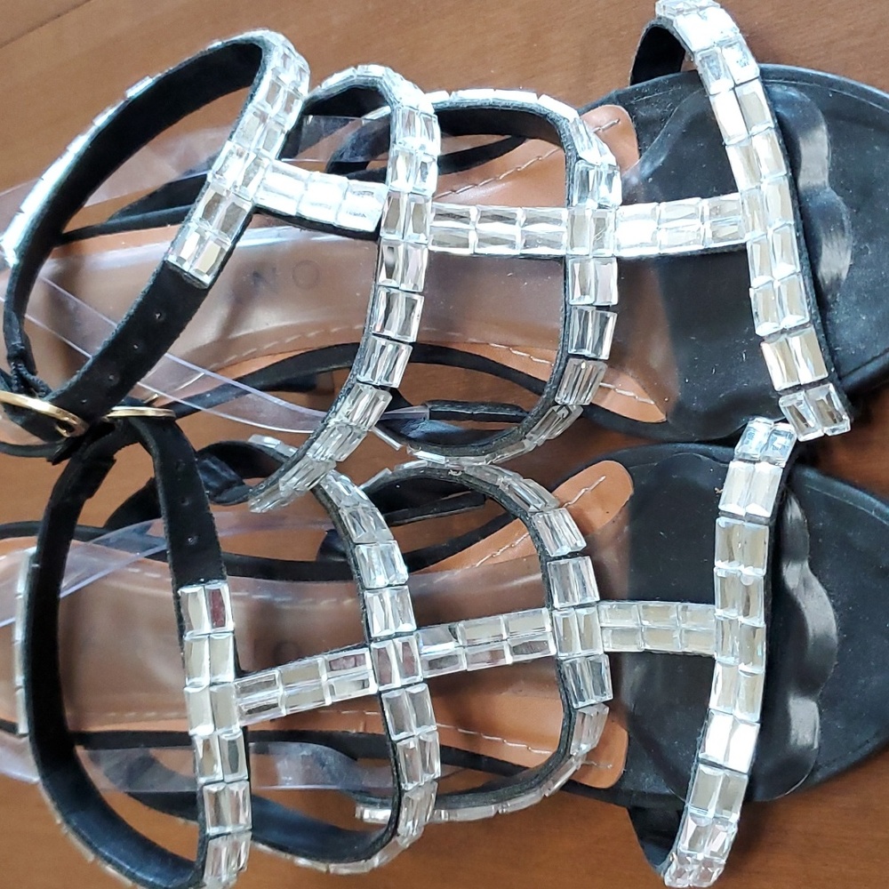 Carrano Heels - Picture 7 of 8